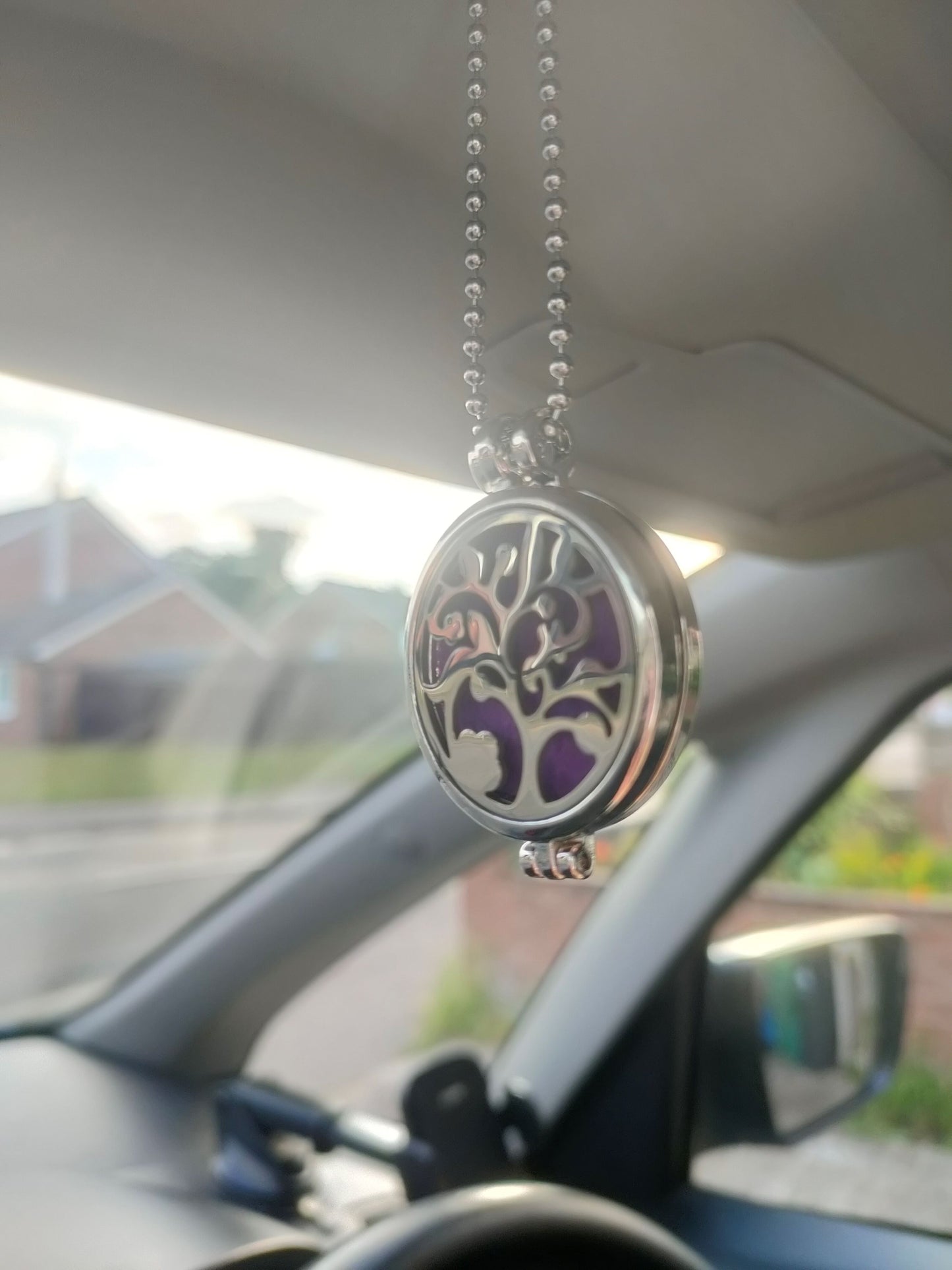 Hanging Car Diffuser Locket - Pomegranate, Mandarin and Amber